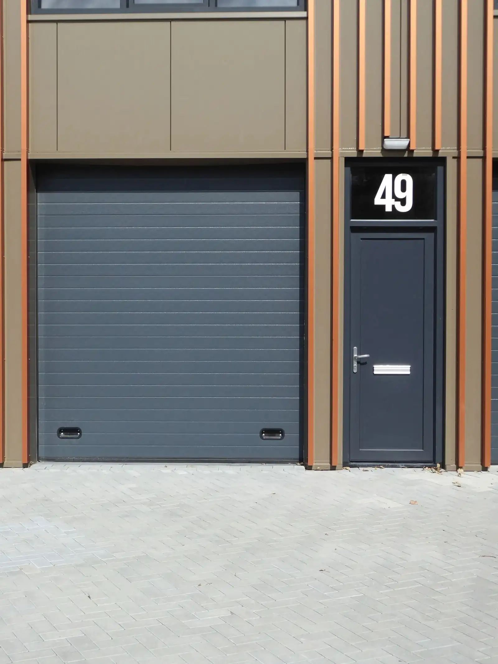 Commercial & Industrial Doors